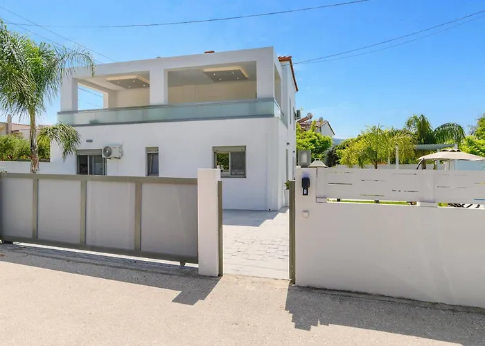 Costa By * Ialysos (Rhodes)